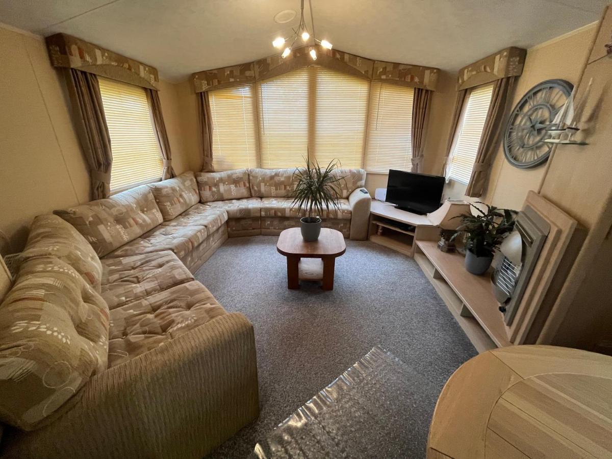 Fulmar 43 ~ Parkdean Holiday Resort Great Yarmouth Esterno foto