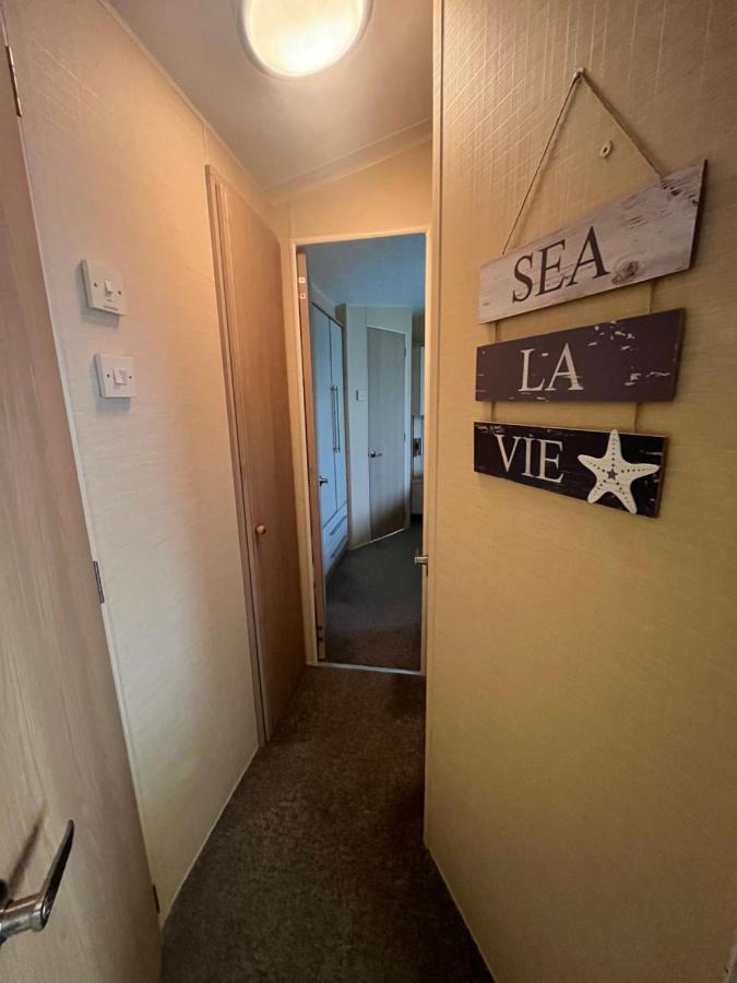 Fulmar 43 ~ Parkdean Holiday Resort Great Yarmouth Esterno foto
