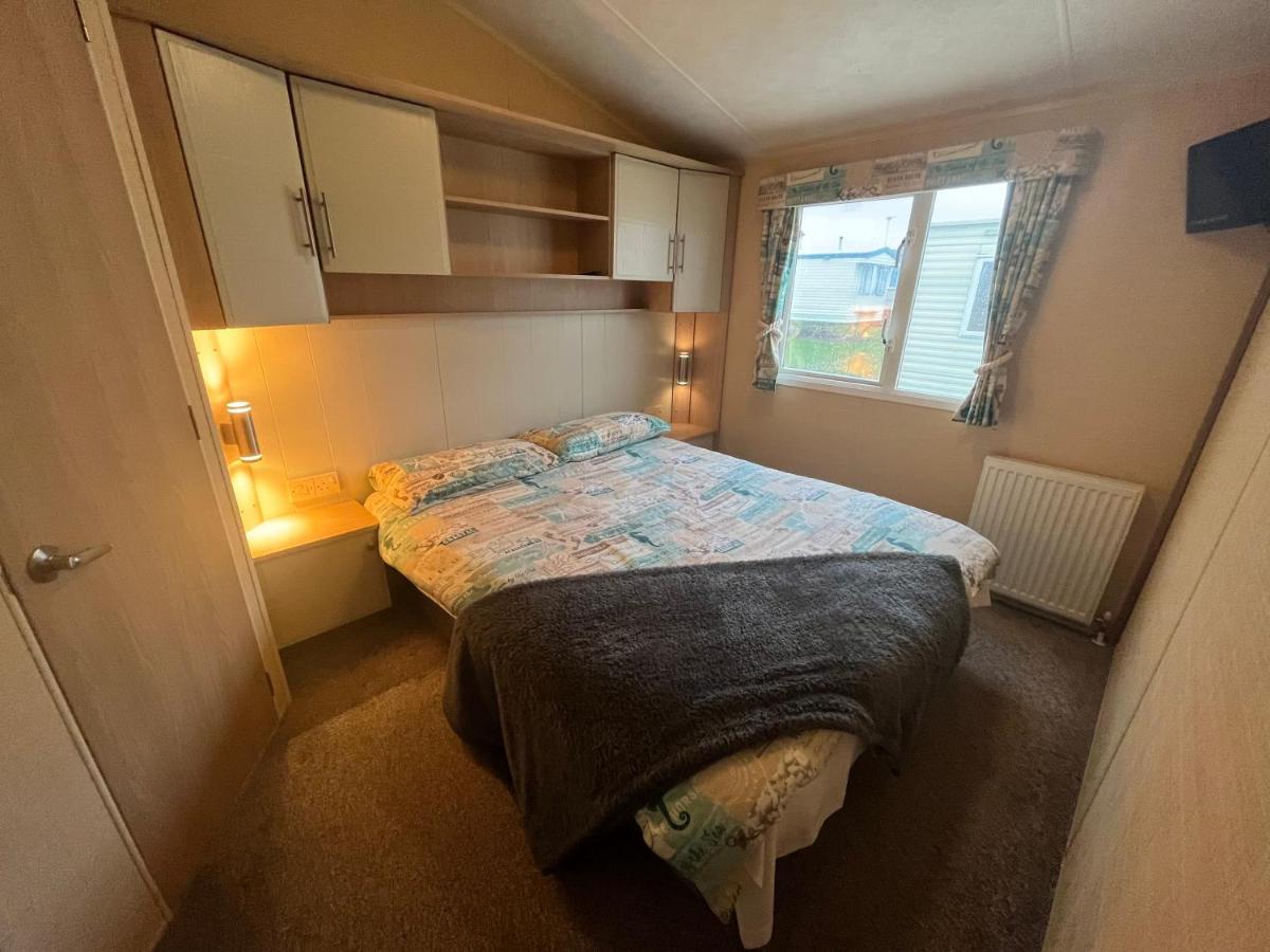 Fulmar 43 ~ Parkdean Holiday Resort Great Yarmouth Esterno foto