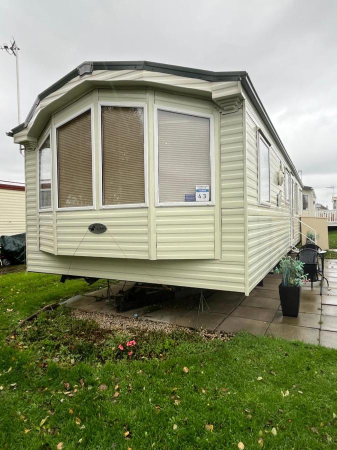 Fulmar 43 ~ Parkdean Holiday Resort Great Yarmouth Esterno foto